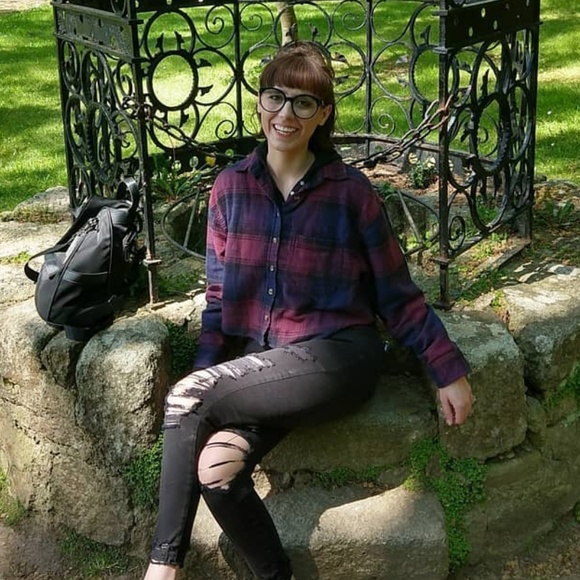 Thrift By Tiff - Picture 1 of 8